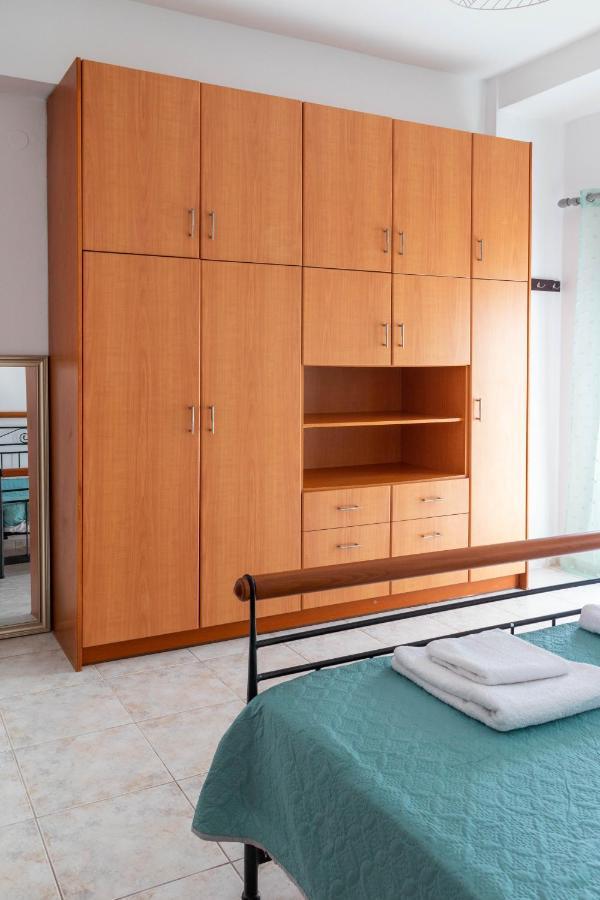 Lovely Sea View Apartment At The Heart Of The Town Ієрапетра Екстер'єр фото